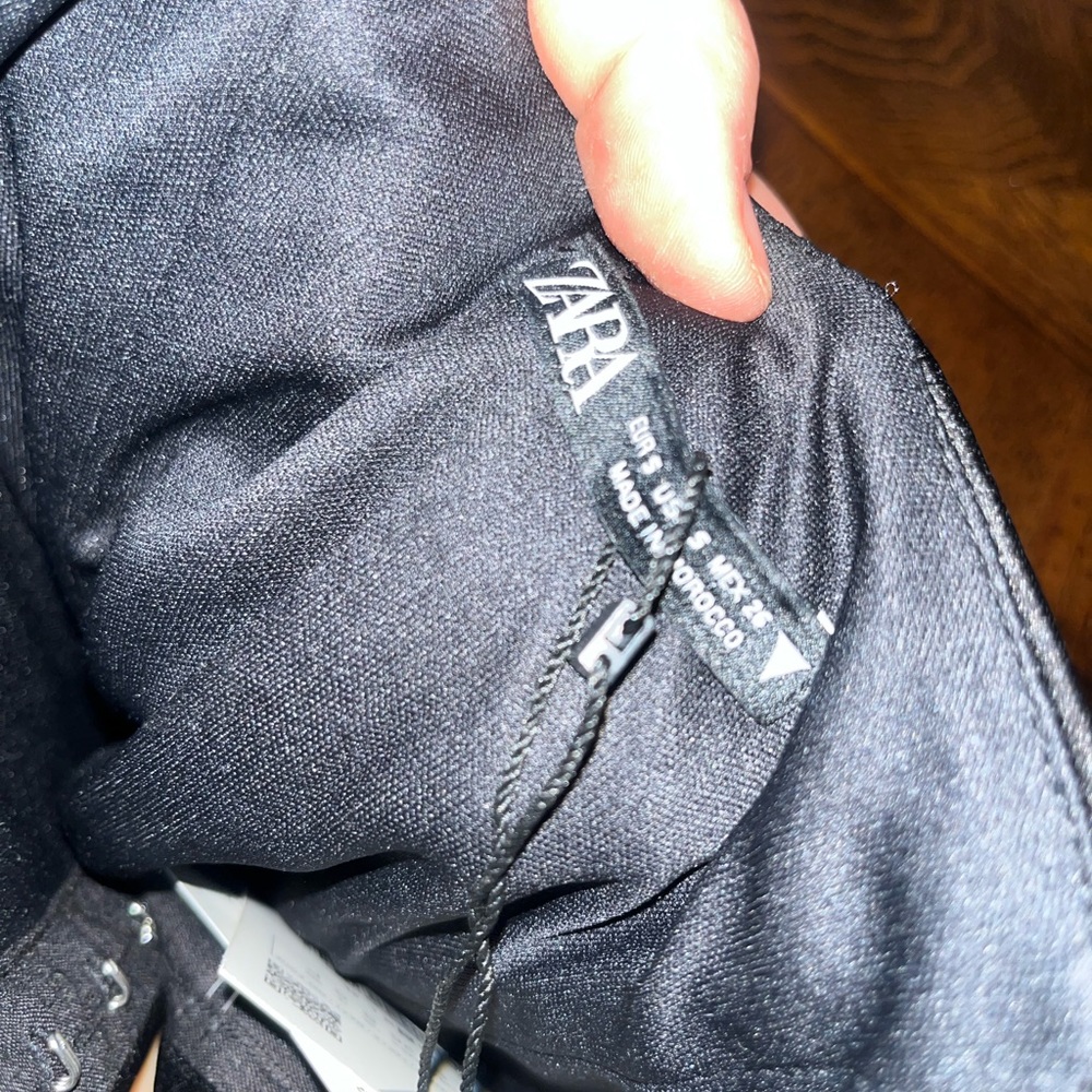 Zara corset, black, strapless, clip up in the front